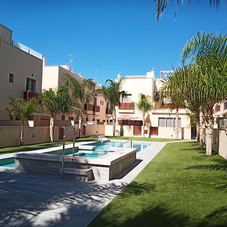 Torre De La Horadada - Modern And Comfortable 2 Bedroom Apartment Close To The Beach المظهر الخارجي الصورة